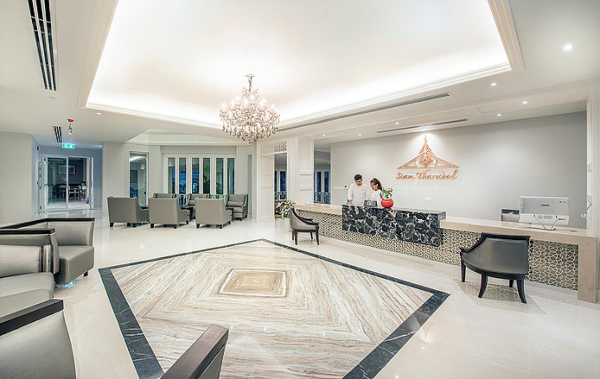 Siam Tharadol Hotel Bangkok Exterior foto