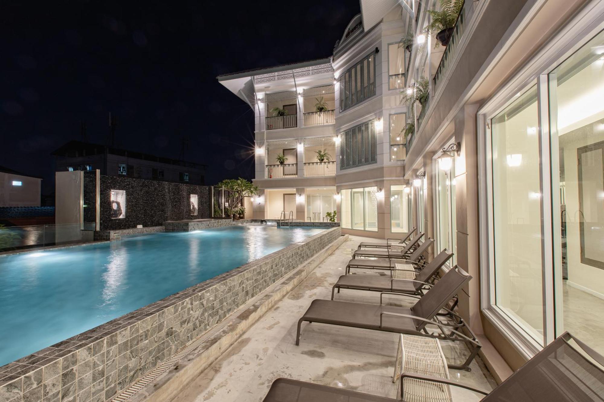 Siam Tharadol Hotel Bangkok Exterior foto