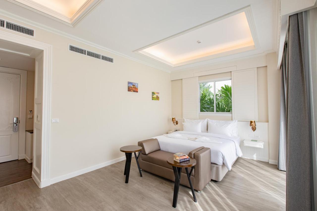 Siam Tharadol Hotel Bangkok Exterior foto